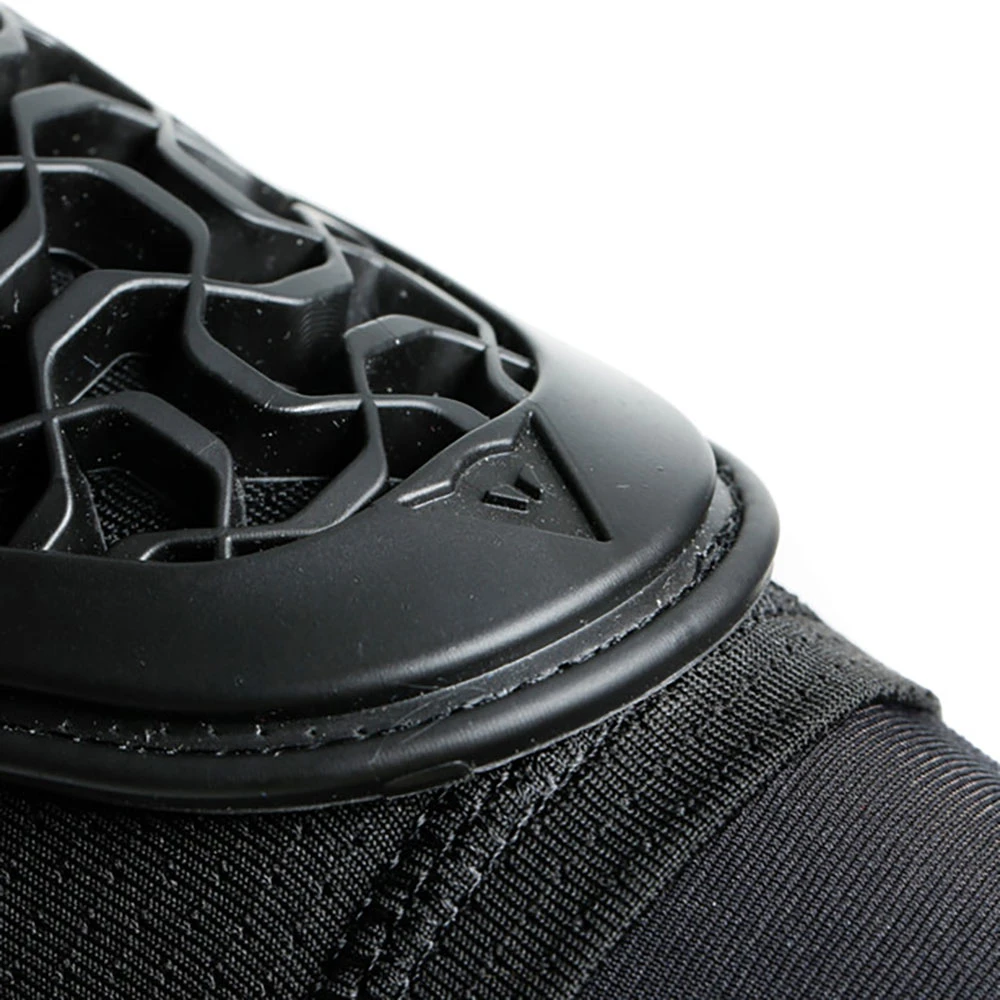 Dainese Scarabeo Pro - Kid's Elbow Protector 4 Dainese Scarabeo Pro - Kid's Elbow Protector – Image 4