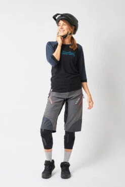 Dirtlej Trailscout Half&Half - Women's MTB Shorts -Cyclisme Vêtements Boutique Dirtlej Trailscout Half Half Damen MTB Shorts 20220006 3