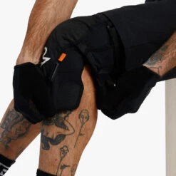 Race Face Ambush - Knee Protectors -Cyclisme Vêtements Boutique RaceFace 821973447575 AMBUSH KNEE STEALTH S 5